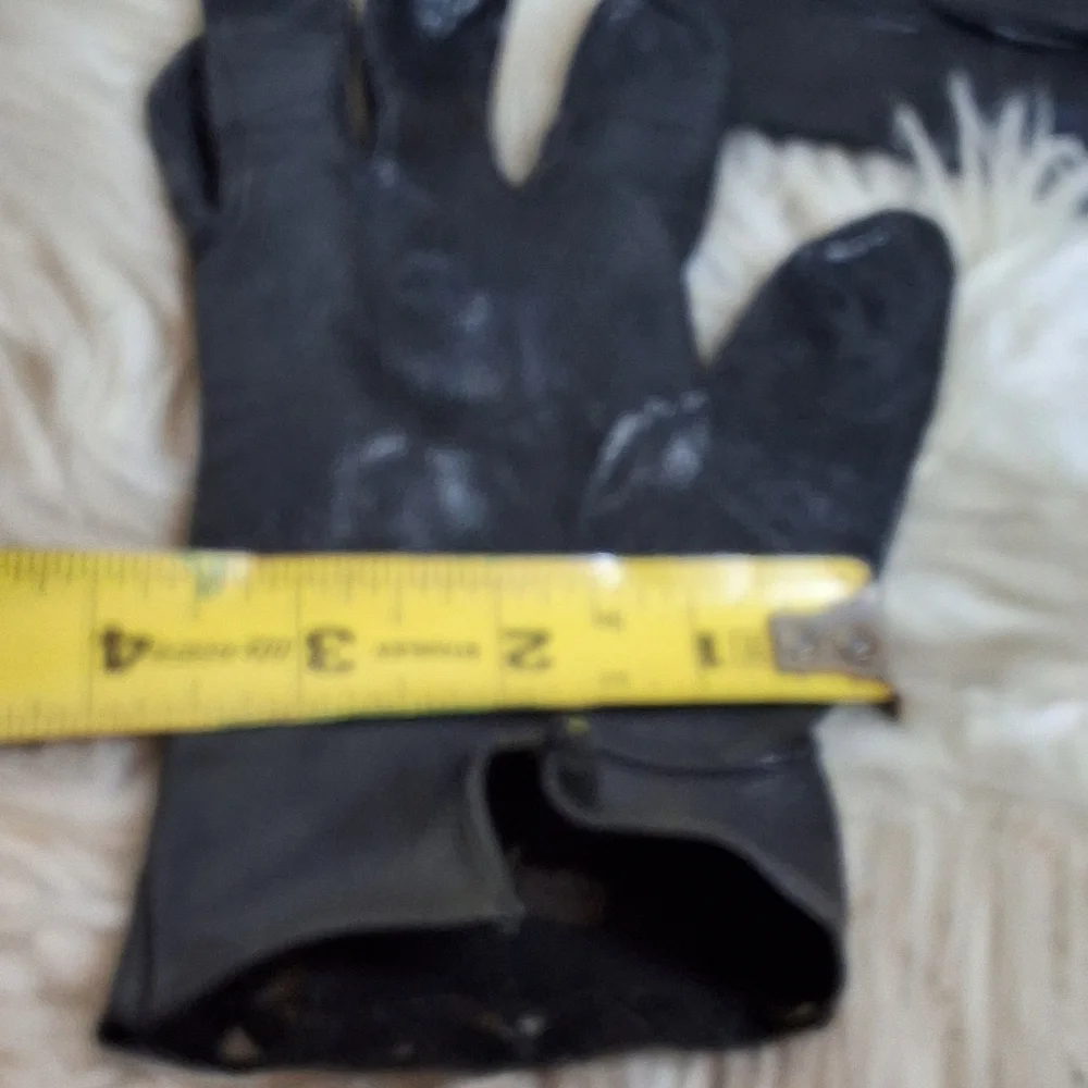 Vintage Lace Insert Black Leather Unined gloves M